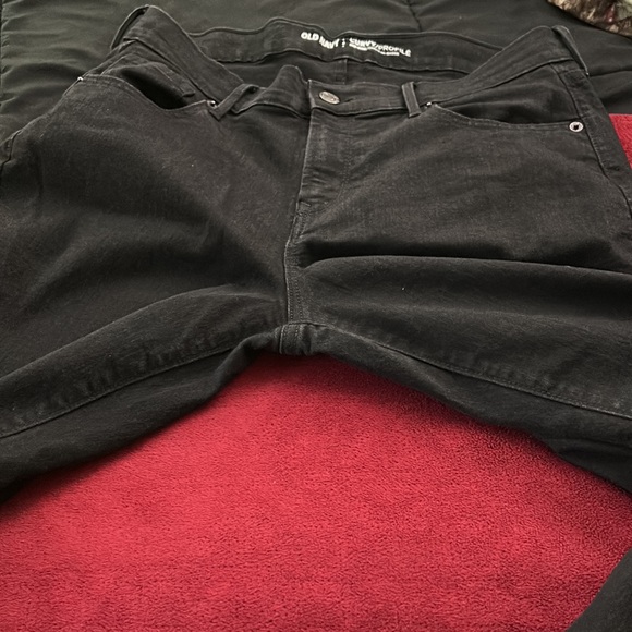 Old Navy Curvy Jeans - Picture 8 of 8